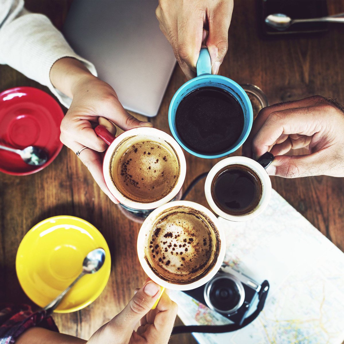 Koyu bir sohbete nefis bir kahve ne iyi giderdi şimdi. 😋 #trabzon #coffeemania #karadeniz #kahve #muhabbet #sohbet