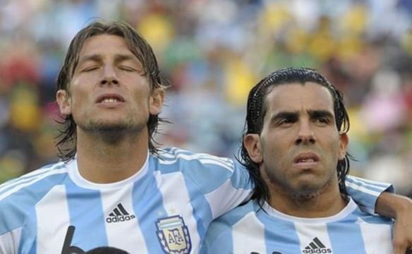 HEINZE SHUTS DOWN TEVEZ RUMOURS