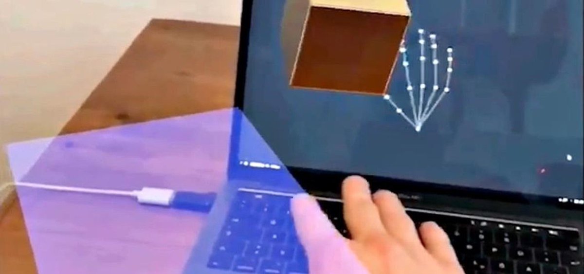 Apple AR: Move the AR World with Your Gestures in New Demo buff.ly/2w06KUi https://t.co/v4hs0yAxRu