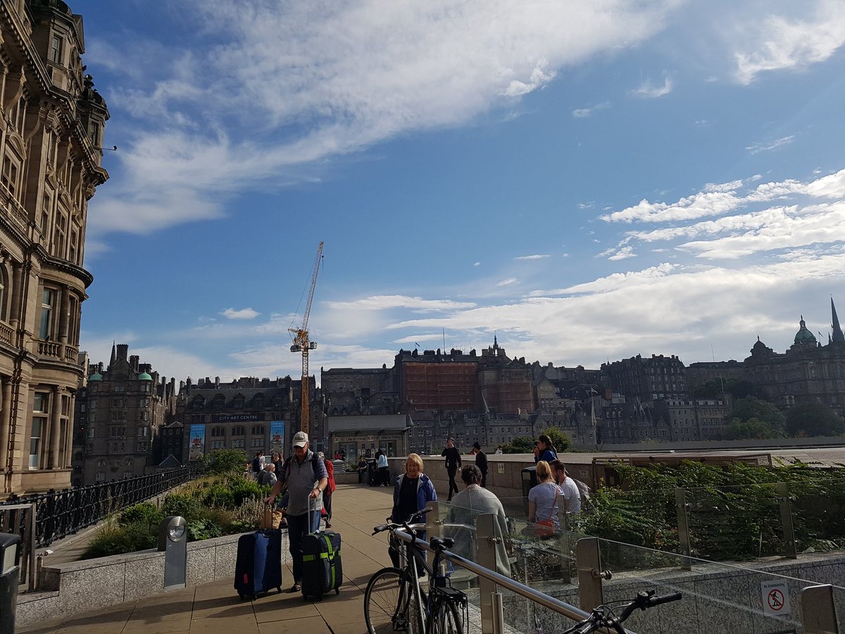 jeremywong01's tweet photo. A fitting end to a week that's felt like a year. Thanks a million to @Parentcraft2017 lot for putting me up. Until next year, Edinburgh. https://t.co/rRCcnDbLuP