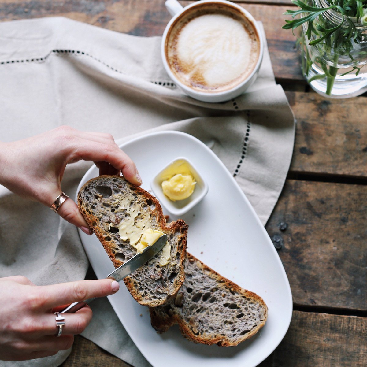 TerraBreads's tweet image. An oldie but a goodie. This scene just sums of what we l o v e. #terrabreads #walnutbread