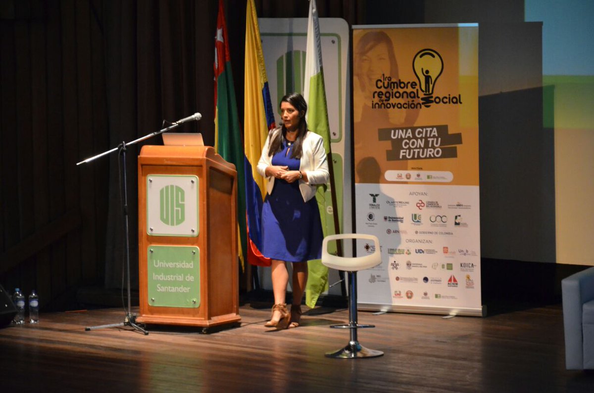 UIS's tweet photo. Alexandra Berrio, CEO de @AssistiveLabs, cuenta su experiencia sobre la Creación de nuevos enfoques para el aprendizaje y la educación https://t.co/61W1ki6wnx