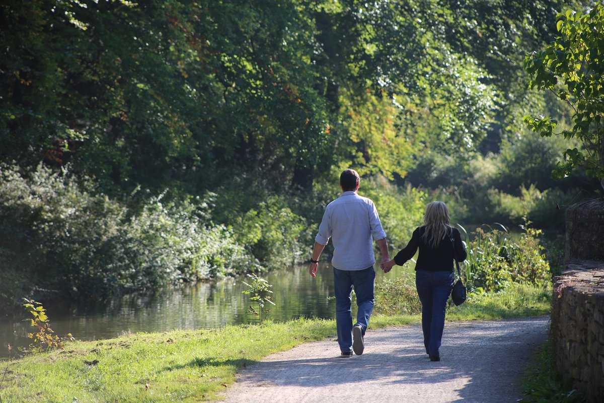 CanalRiverTrust's tweet photo. It's #CharityTuesday! Did you know you can dedicate a stretch of #canal to a loved one? https://t.co/2fAb8NZpEu https://t.co/LoLBJMA2WF