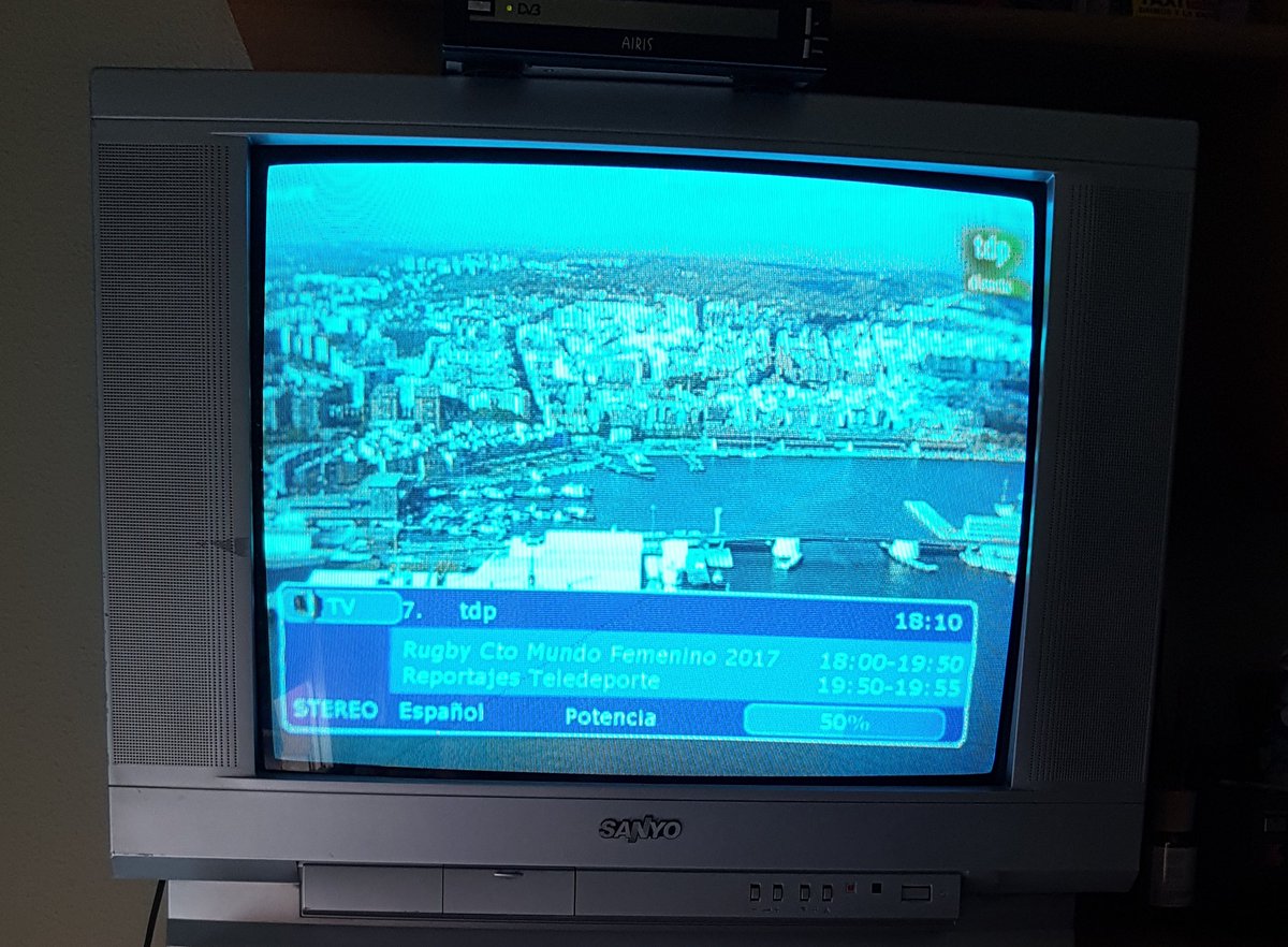 Karmen_Flowers tweet media