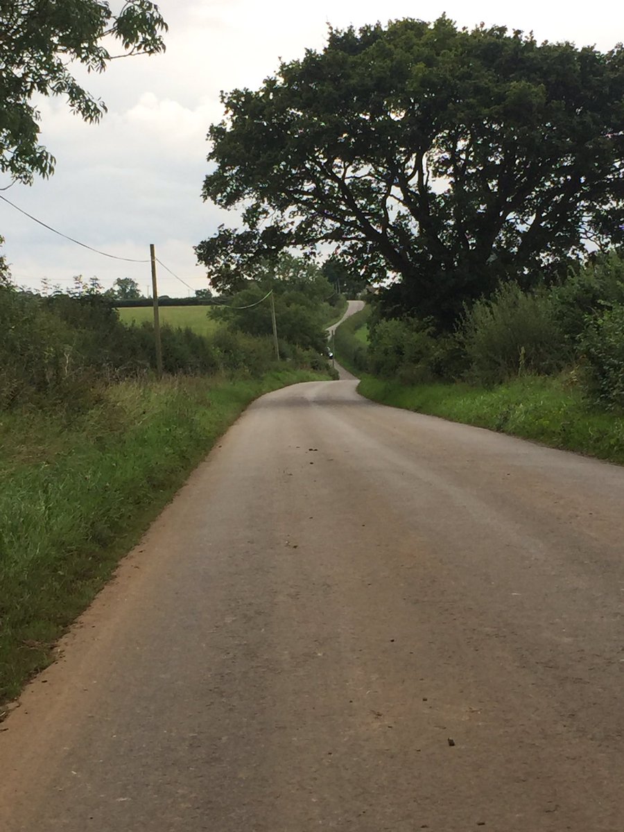 dbmax_timing's tweet photo. Site visit to #Malmesbury today ahead of Sunday's #10k. Entries are still available at https://t.co/3zB2iYVHED #freebeer #flyingmonkbrewery https://t.co/KQikY2sWBx