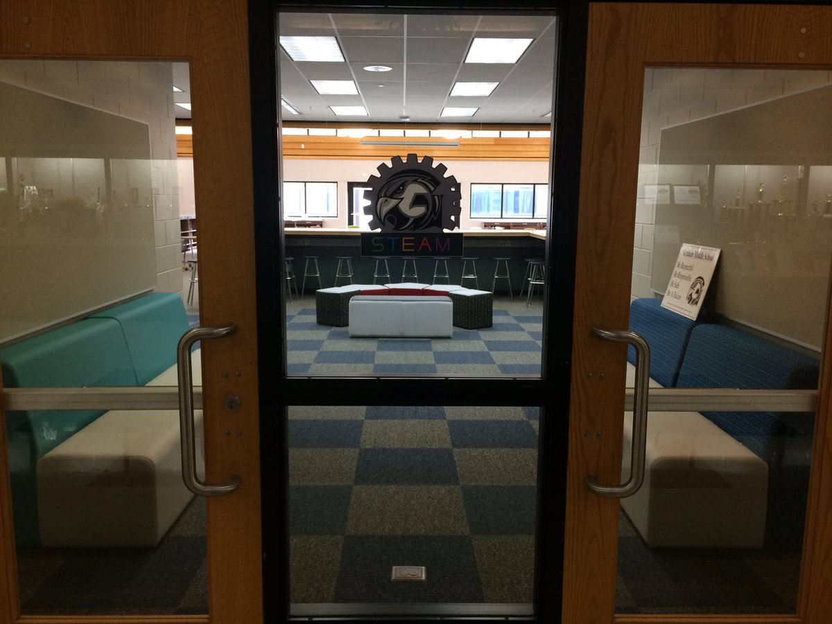 GrahamMidSchool's tweet photo. @GrahamMidSchool Innovation Hub is ready to welcome visitors at open house tonight! #writablesurfaces #collaborationspace #flexibleseating https://t.co/vwIfHMzUEY