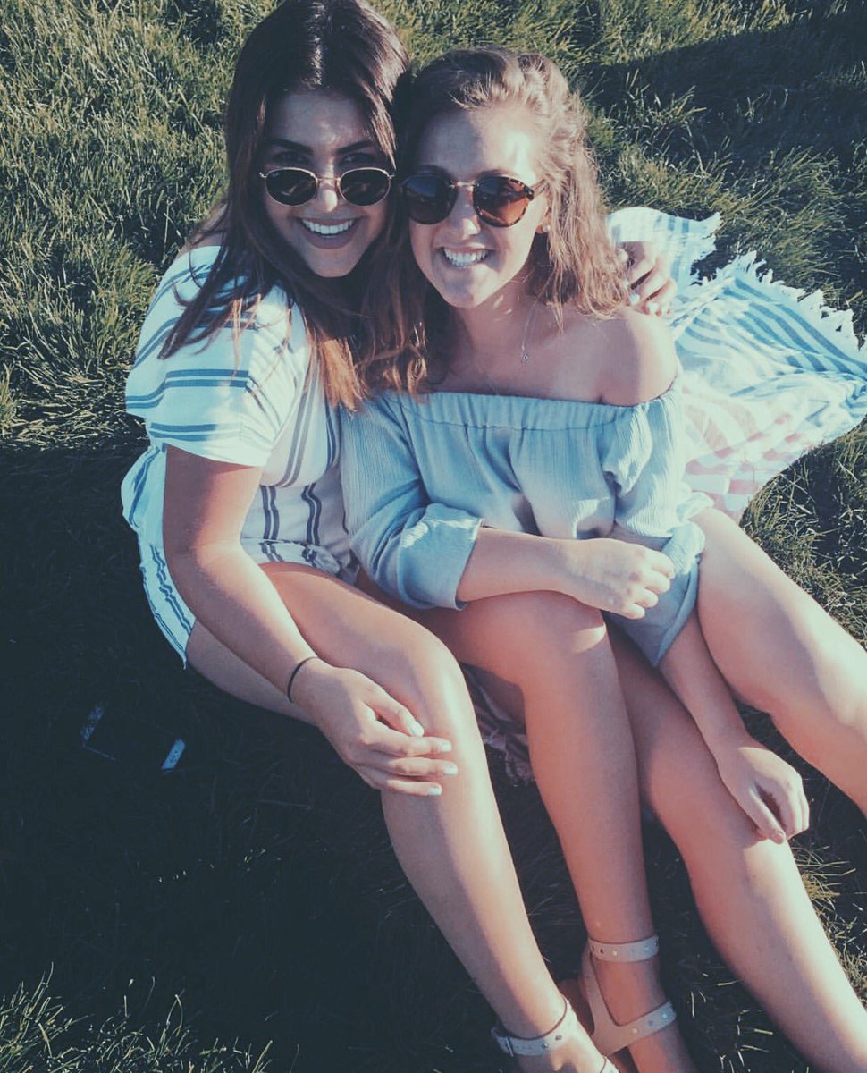 udtheta's tweet photo. excited to be reunited with our sisters this weekend🖤✨ https://t.co/XW2x9oYNKF