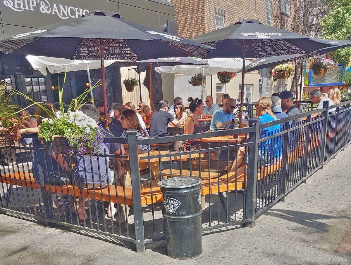 ☉Patio Vibes☉
#patiobuzz #patiobuzzyyc #yyc #yycpatio <a href="/Ship_and_Anchor/">Ship & Anchor Pub</a>
