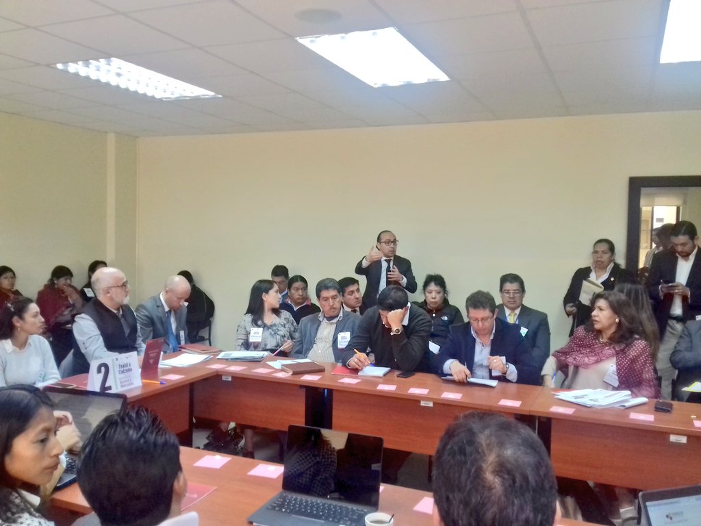 GoberTungurahua's tweet photo. Junto al sector productivo, temas relacionados con la industria textil, calzado y metalmecánica se debaten en #ConsejoProductivoTributario https://t.co/2EpqySXYr0