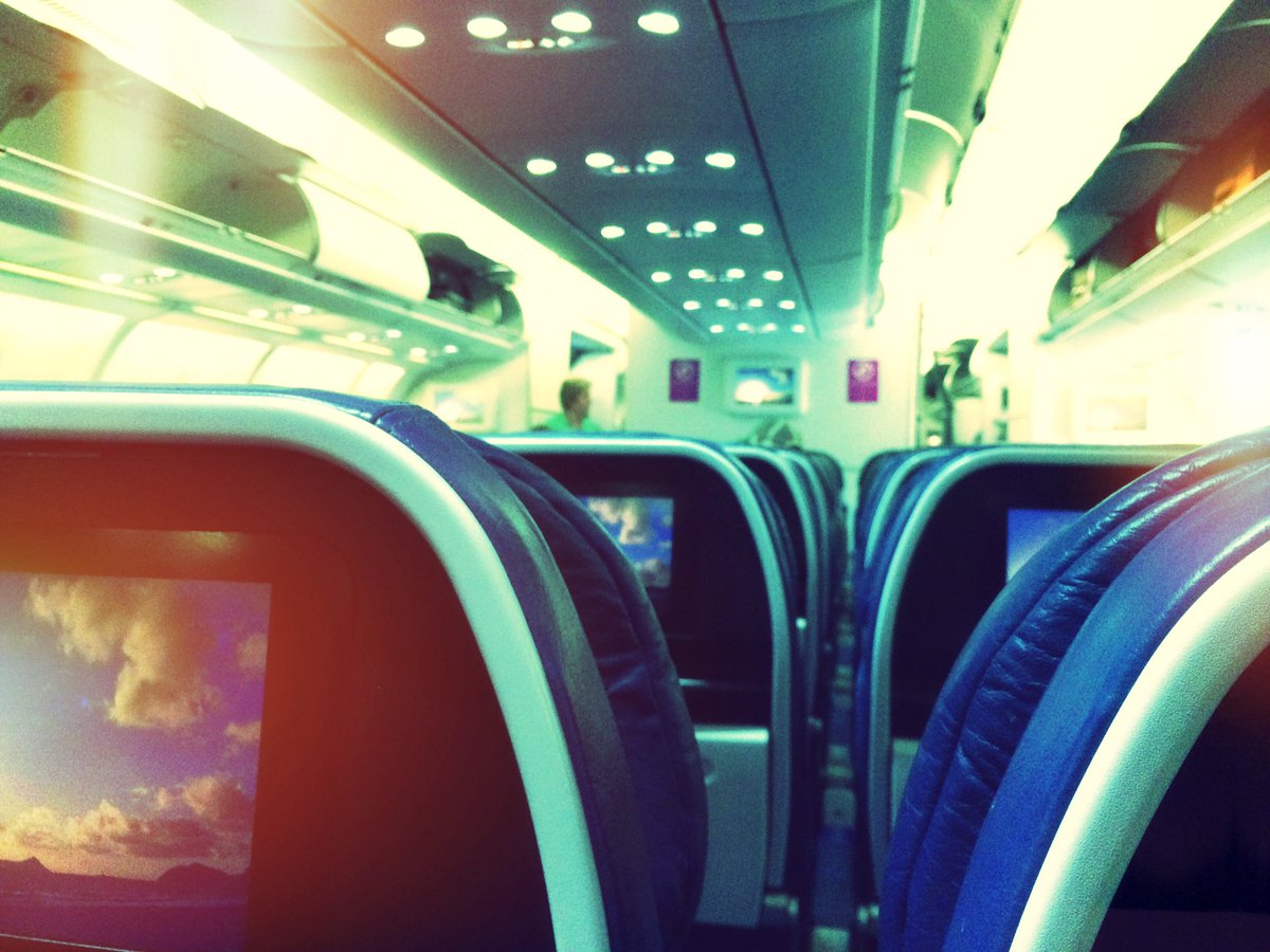 DylanHochVideo's tweet photo. Hawaii bound #photography #cinematography #hawaii #maui https://t.co/XZ5HDqarZm
