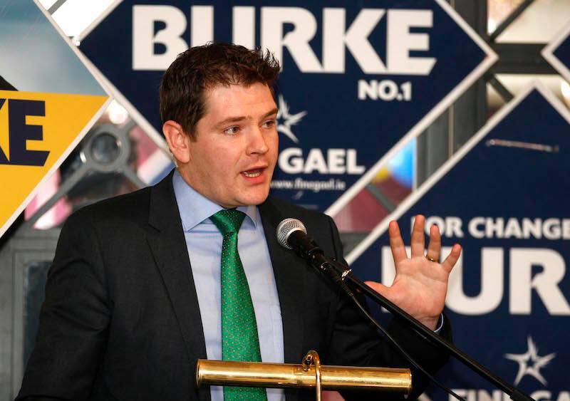 MichaelGavin83's tweet photo. RT @peterburkefg Why do we Vote for them?
These #politicians are complicit in my #Solicitors Financial #ElderAbuse 
#PeterBurkeTD #FineGael https://t.co/Jkv9d1ZU4L