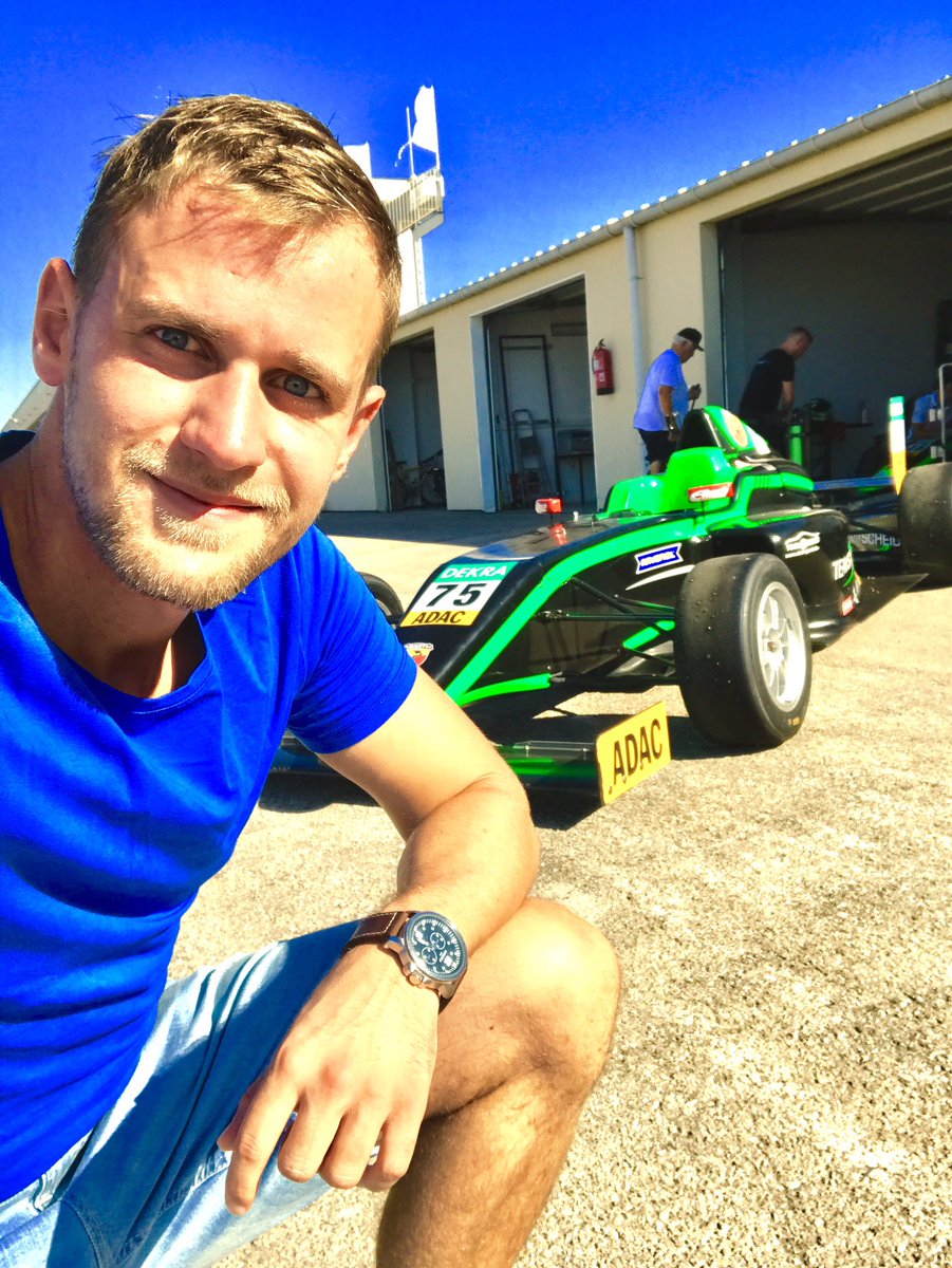 csucsu_rx's tweet photo. First drive a #formula4 car. Thanks to @ScheiderTimo https://t.co/Eadds7Lngb