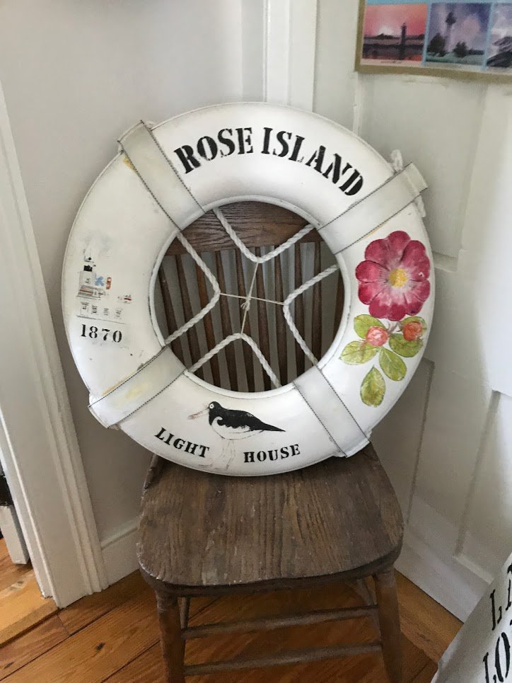 TheRhodeShow's tweet photo. Get ready, Little Rhody! We're finishing up #RSSummerStars with an #OnlyinRI theme! Tune in Thurs. at 7 p.m. on @FOXProvidence! ⚓ https://t.co/il9Zay7lyh