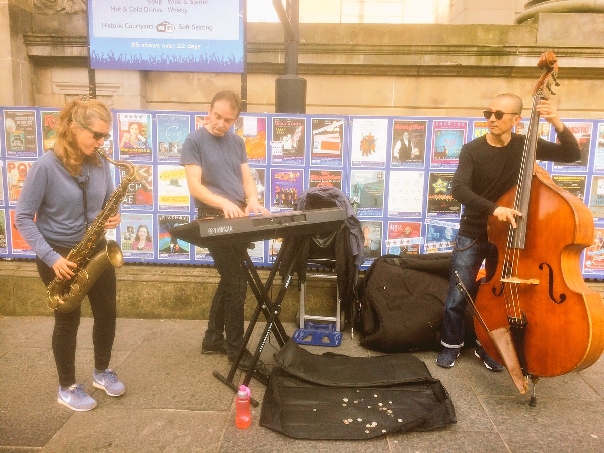 AirlieScott's tweet photo. @ProntoSwing crew @kingofcocktail @maobass  @MusicTutorW11 busking outside Surgeons' Halls today!  #jamming #SwingfromtheMovies @theSpaceUK https://t.co/B8NMmaevRW