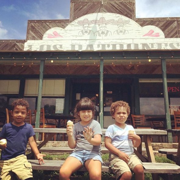 Ice cream and #TexMex - the true key to these little Round Top kiddos' hearts! bit.ly/2iar0zn