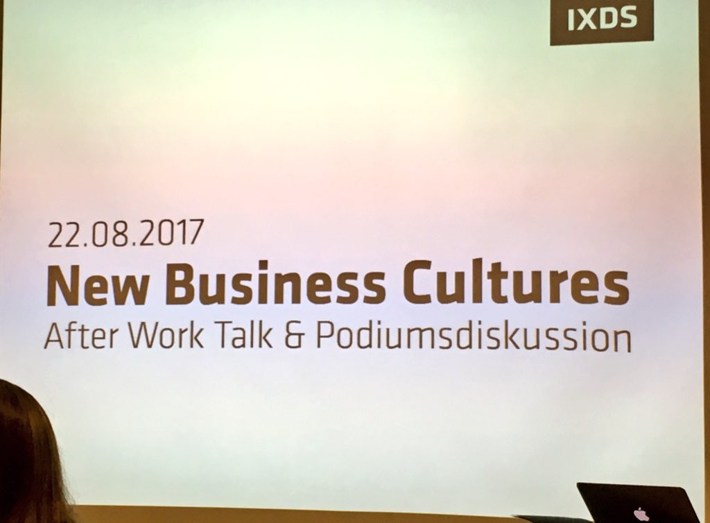 netzabine's tweet photo. Familientreffen heute beim #IXDSNewWork in Berlin @mundakka @MonikaJiang @trill_stephan @lyschue @catdue #IXDS https://t.co/afVrTEE6Ac