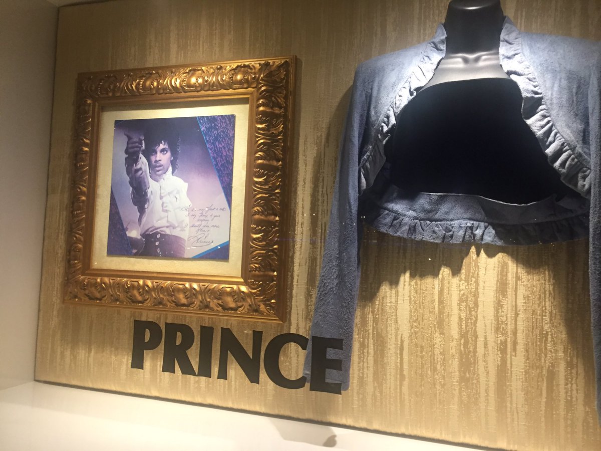 De dag afsluiten in het Hard Rock Cafe in Dubai! Veel mooier wordt het niet! Glas #26.