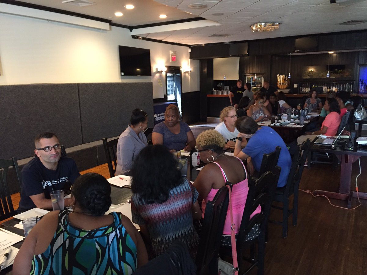 edisonfellows17's tweet photo. Lunch &amp; Learn with the Edison Summer Fellows at Gabrielle's in Piscataway #edisonsummerfellows https://t.co/jMjku4vbJe