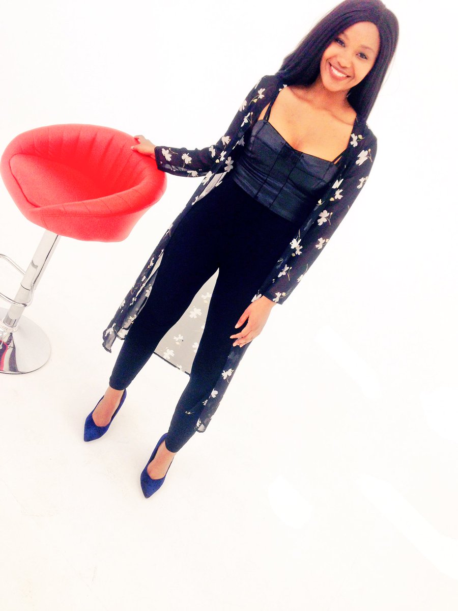 Stay_the_model tweet media