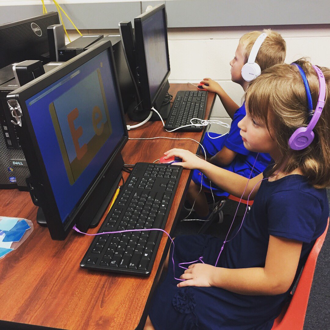 mrs_sills_class's tweet image. Today was our first visit to the computer lab! #learningwithtechnology