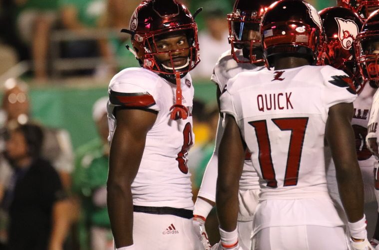 UoflUpdates's tweet photo. Lamar Jackson second team preseason All American. https://t.co/HI4UgfHhSD