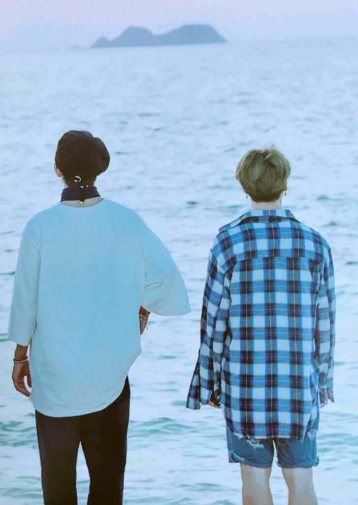 Taeberry_'s tweet photo. Let's watch the sunset together 🌅. https://t.co/NJTORqaRcr