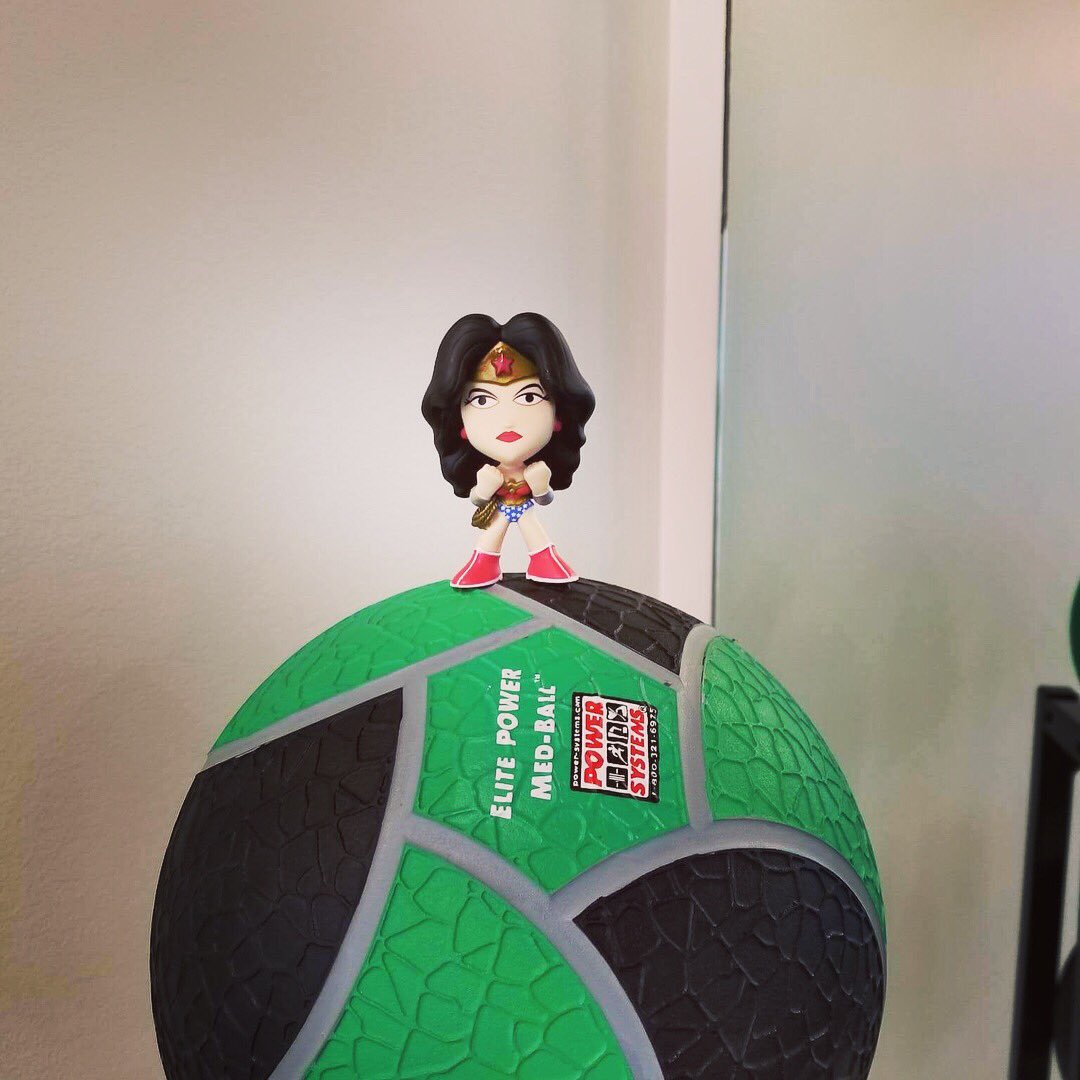 justicecorpsia's tweet photo. Our heroes are hitting the gym to burn off all those state fair calories! https://t.co/0QrFoLc4h1