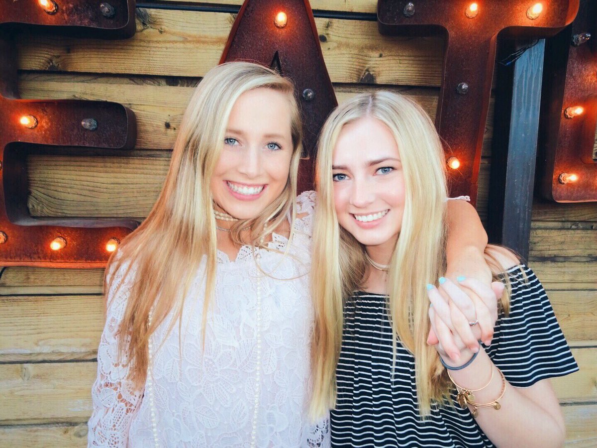 Kathrynlark's tweet photo. Happiest of birthdays to my best friend !!!! I love you so much @emilynweimer so thankful for all of our mems❤️❤️❤️ https://t.co/wJkyGQHMJC