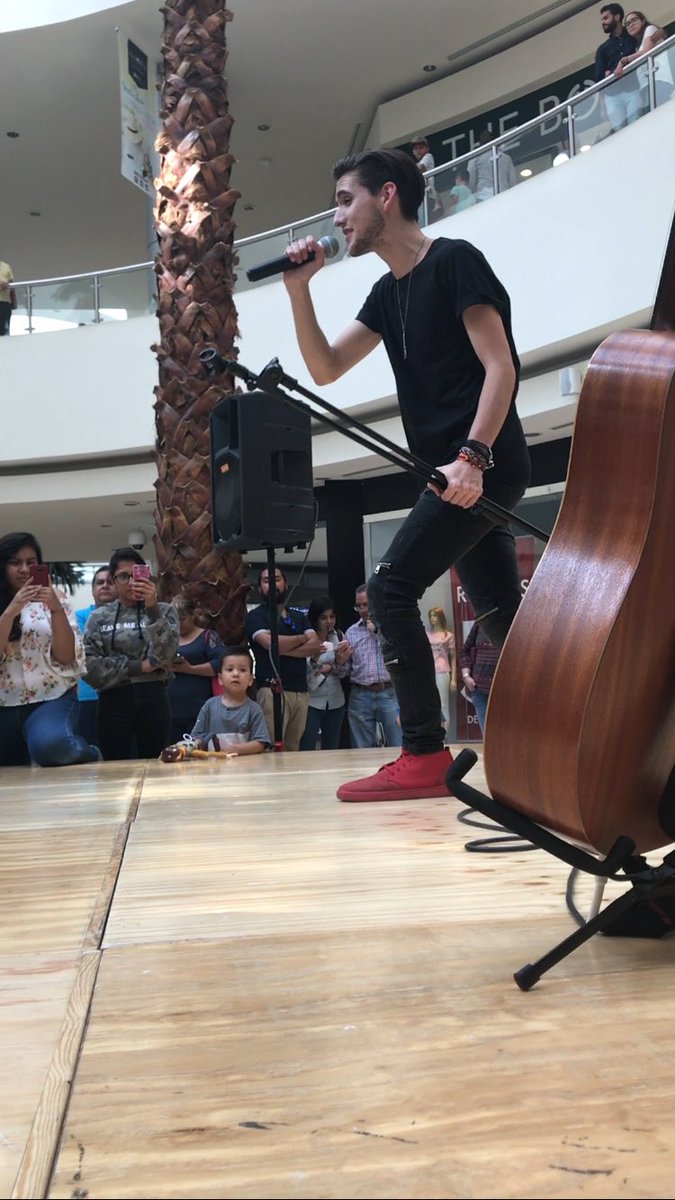 Aquí el recuerdito de un fin de semana increíble 😍🙏🏻❤️ ¡Gracias a mis amigos de <a href="/FxTeamMx/">FX Team</a> por el apoyo! #MuchaMúsicaPorVenir