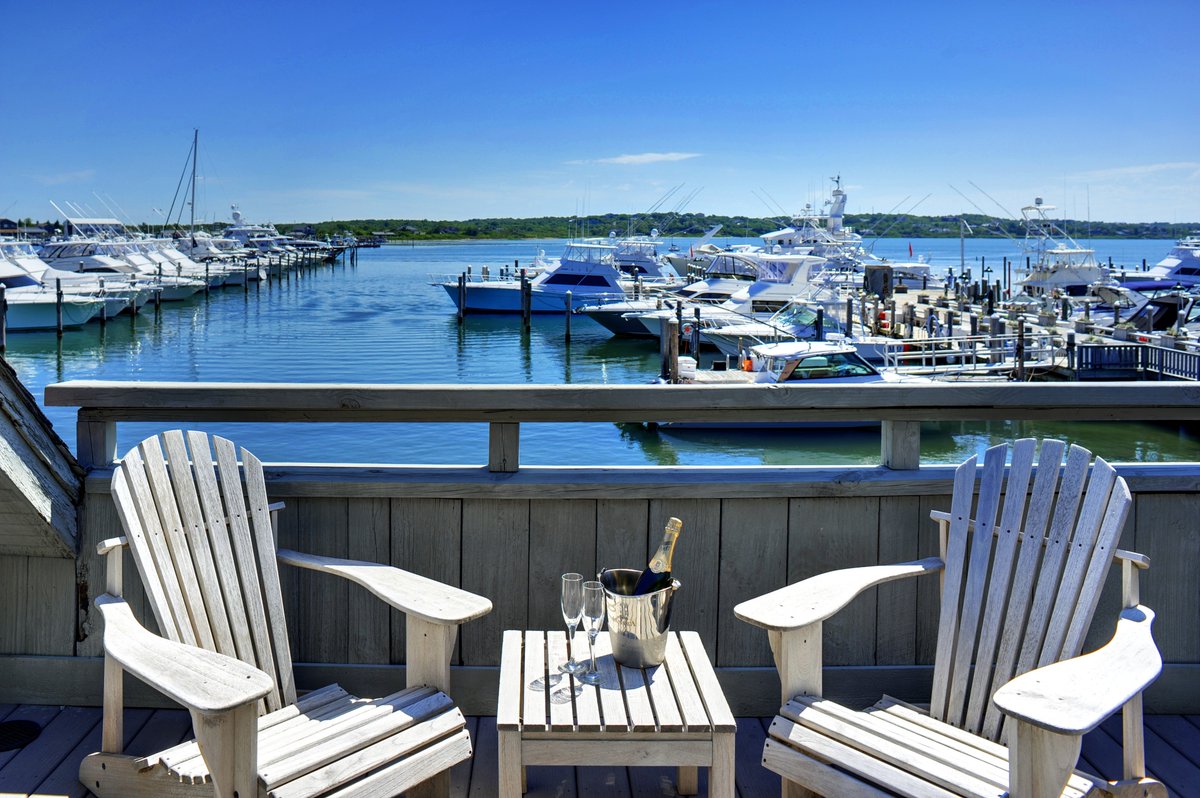 DiscoverU_S_A's tweet photo. Only minutes from Manhattan, find everything you need for a perfect getaway with a Long Island holiday!  https://t.co/1skRXztpRb https://t.co/DxxutAX5rU
