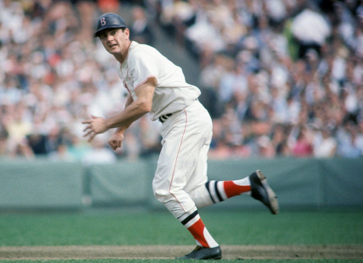 Happy 78th bday to former legend Carl Yastrzemski, seen here in 1967 when he won the AL triple crown 