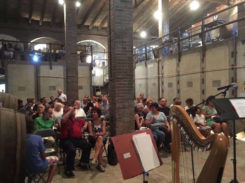 Tot a punt al celler d <a href="/CanPasqual/">CanPasqual</a> d #Gelida per al concert "Grafies" de piano, veu i arpa. #FM2017