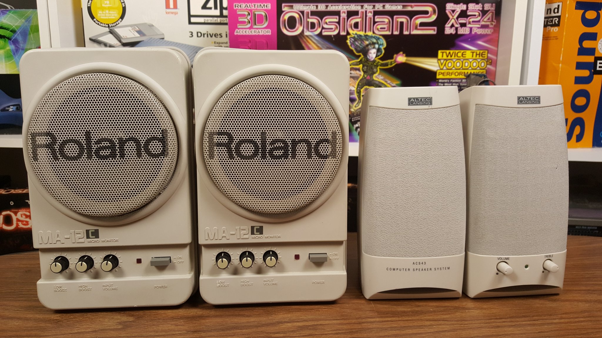 Roland computer store speakers