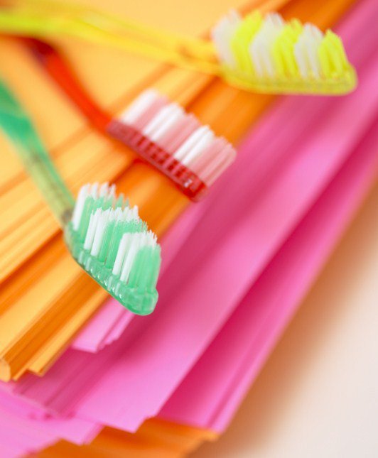 PerioNews's tweet photo. Even though a dental implant is an artificial tooth, it functions like a natural tooth and requires the same care. https://t.co/GKUpyueo9Z