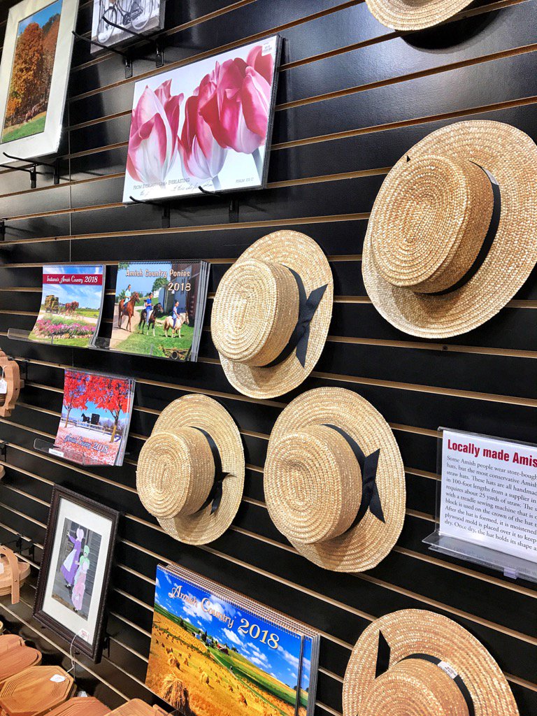 GroupTravelMac's tweet photo. #GOF17 Beautiful handmade hats and art are displayed at the #Amish&MennoniteHeritageCenter in #OhioAmishCountry. https://t.co/lvPdU5EwWZ