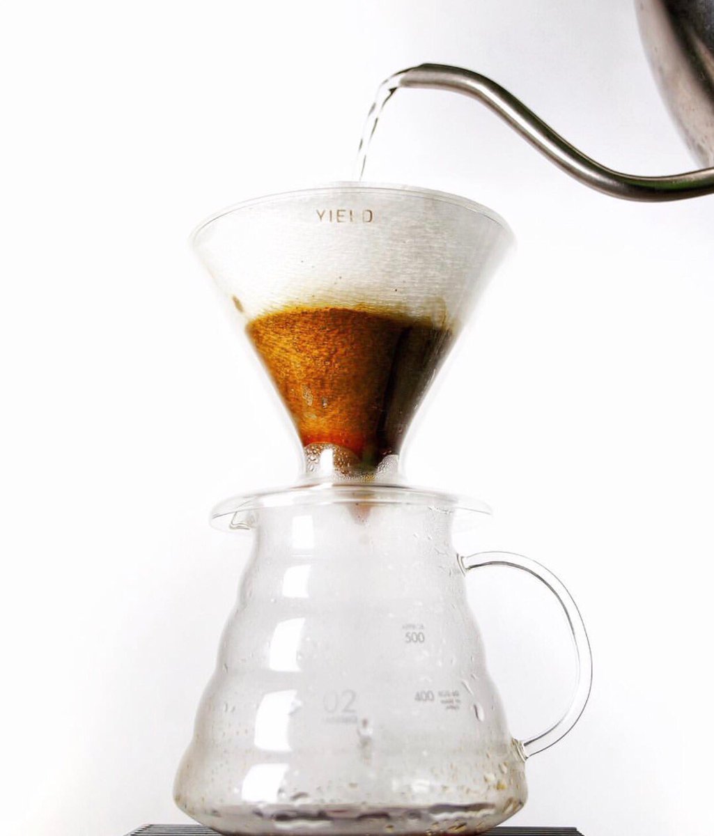 mug_bird's tweet photo. Happy Tuesday! How do you take your coffee? ☕️❤️ photo: @coffee.all.day https://t.co/MLpnsfE1VE