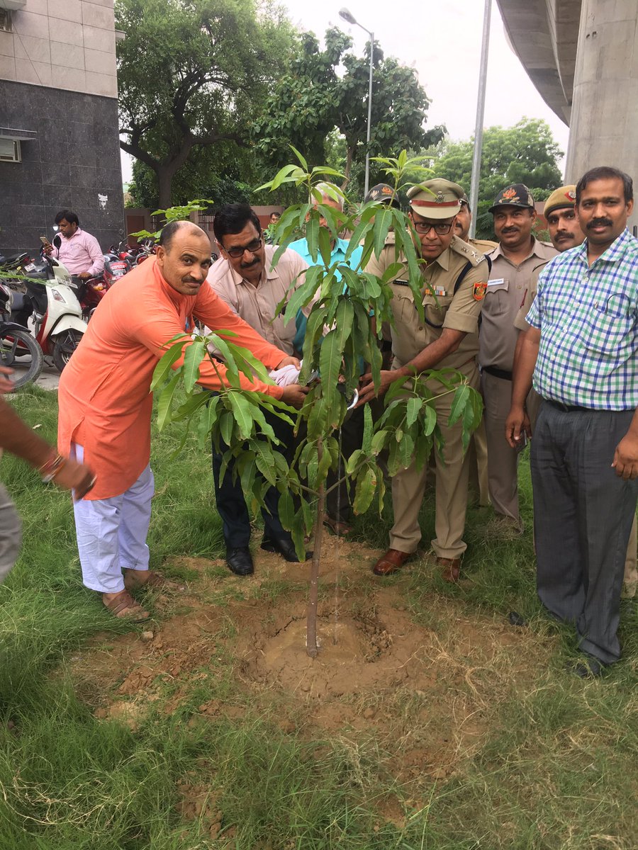 Caring for future generations-tree plantation drive in DCP NE office.<a href="/LtGovDelhi/">LG Delhi</a> <a href="/CPDelhi/">CP Delhi #DilKiPolice</a> <a href="/splcpnorthdelpo/">Spl.CP/Central Zone #DilKiPolice</a> <a href="/Ravindra_IPS/">Special CP Law & Order Delhi Police</a> <a href="/DelhiPolice/">Delhi Police</a>