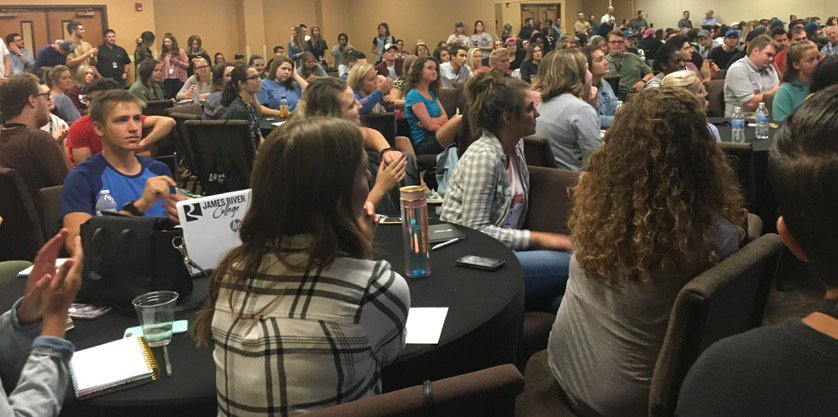 joshackworth's tweet photo. Practicum Preview is packed for our incoming James River College students! Changing THE WORLD @jrc_college https://t.co/dnVuLapiUd