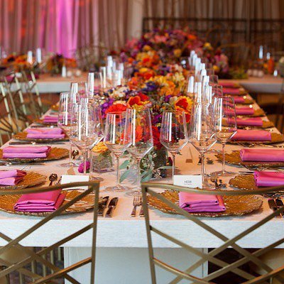 PEPCreative's tweet photo. A pretty shot of our custom fabric wrapped tables and #florals! Have a great week friends! #partyon 🎉 #events #rentals #design  #lighting https://t.co/1lJKJAdy7K