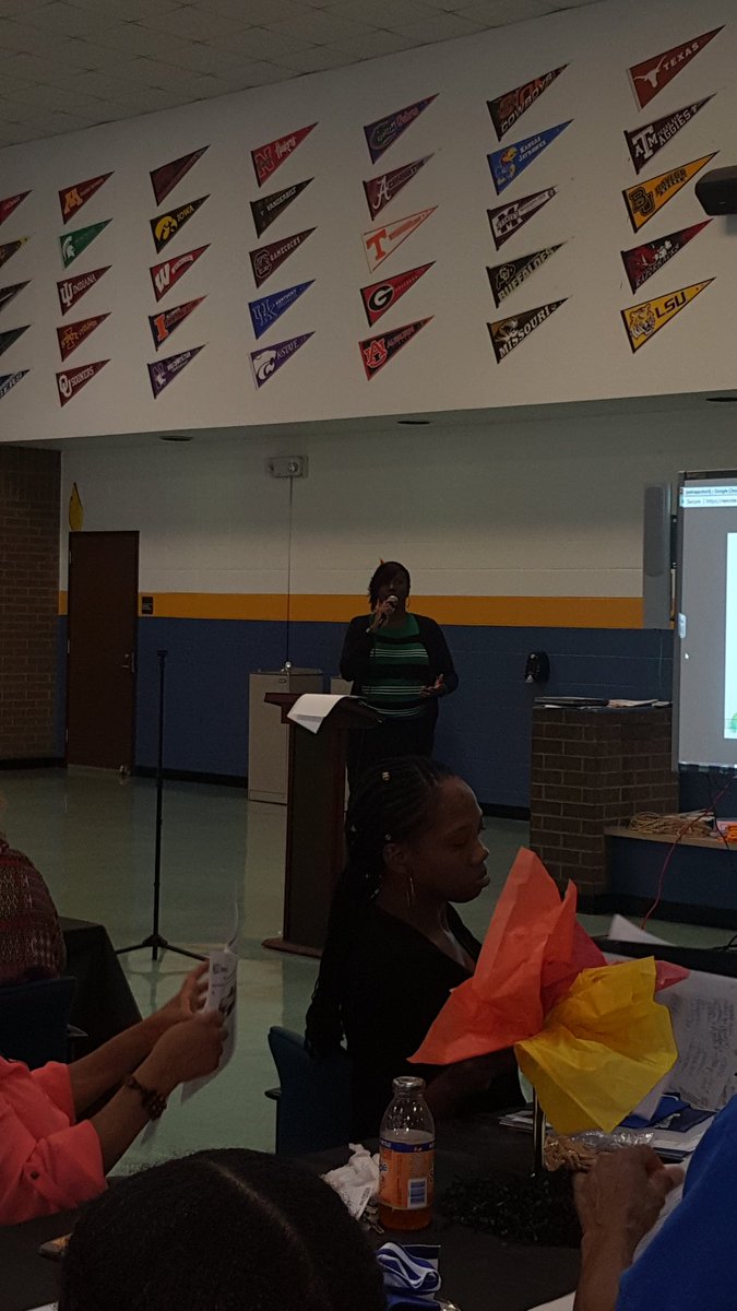 TamitraJ's tweet photo. @WSHollandMS We are so proud of our new IAT liaison in her first leadership presentation. Go @stephcoll96  @HISD_IATeam   @TeamHISD https://t.co/WgYwzsa9fn