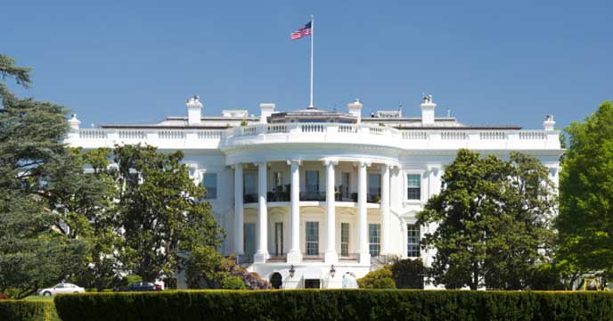 kolkata24x7eng's tweet photo. White House Under Lockdown After Unattended Package Found
https://t.co/uzR5MK3DBi #PackageFound #WhiteHouse https://t.co/mxJWQV49A9