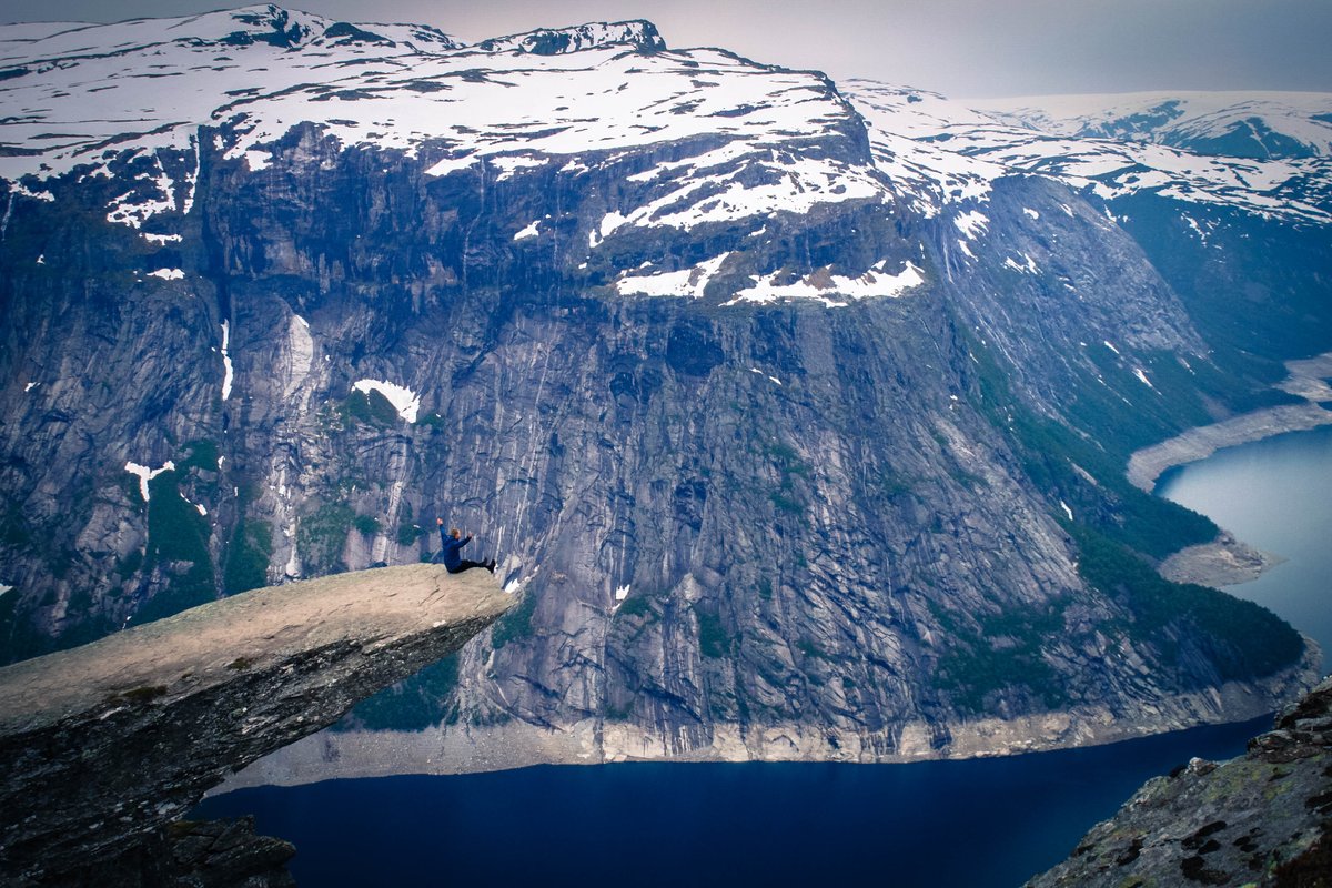 PlecakiemM's tweet photo. Trolltunga, Norway 2015
🎒🗺️
#Trolltunga #Norway #travel #mountains https://t.co/O6a38BC4g4