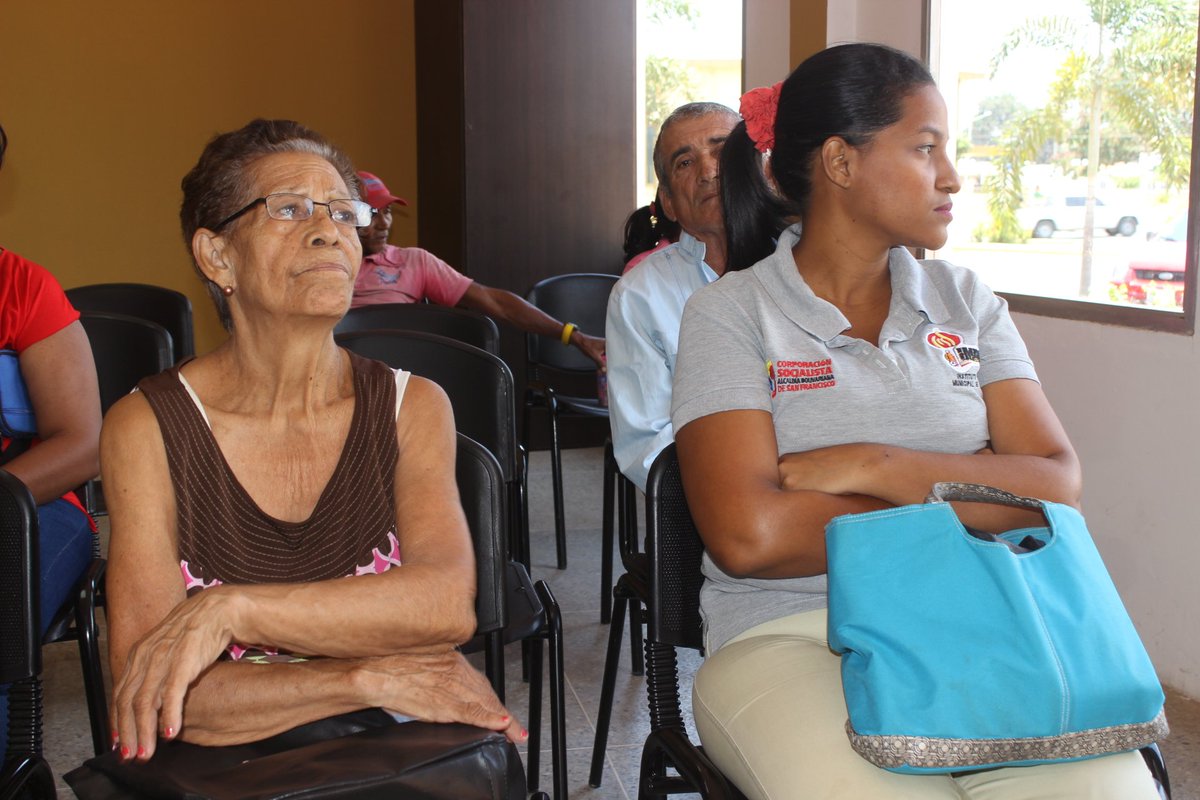 OncologicoSFco's tweet photo. En.@OncologicoSFco #UnidadDeImagen 2 ofrecemos consultas gratuitas de Ecografías y Rayos X @OmarPrieto_PSUV @SanFcoCiudad. https://t.co/XRH3Ozin0r