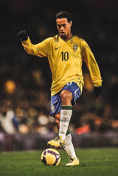 MotivacionesF's tweet photo. RT Si admiras a este señor. https://t.co/QIku8VyER6