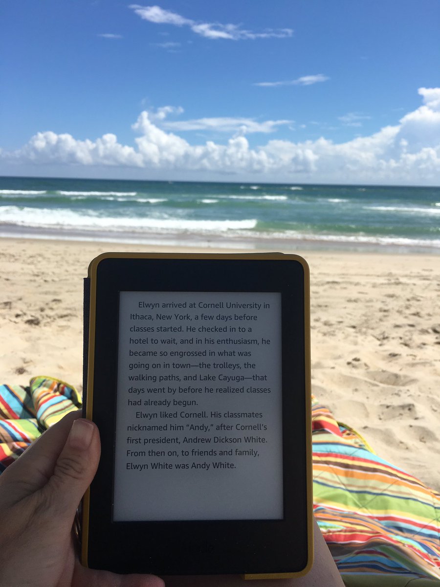 Henkinreads's tweet photo. Keep reading MTES! #wearesummerreaders https://t.co/5RL1TtNPiX