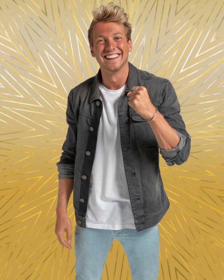 haleonskaro's tweet photo. @bbuk @SamThompsonUK #TEAMSAM #CBBSam is amazing! I love him for all the same reasons as before. He's super genuine, fun loving and cute and deserves that final! https://t.co/A2Vo9Kx9jy