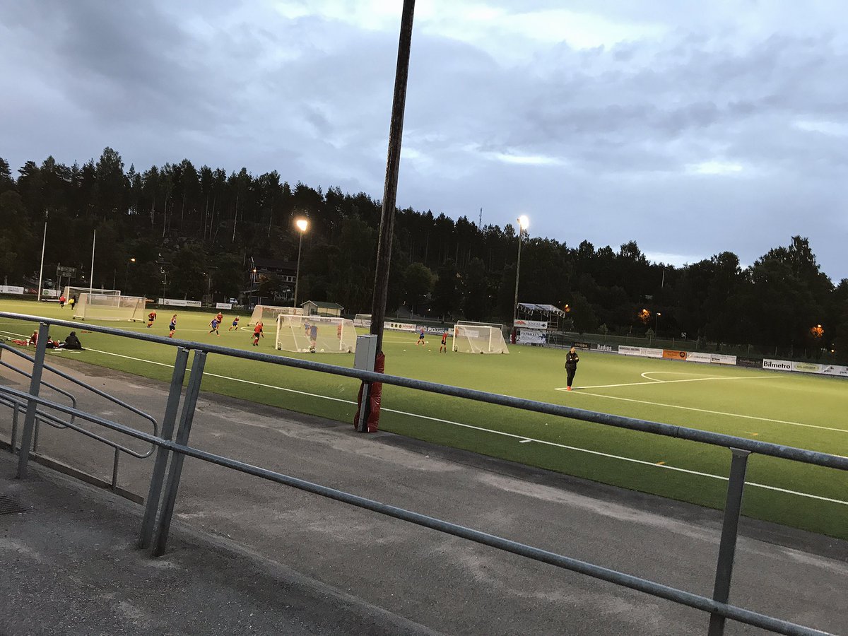 Tisdagkväll, strålkastarljus och klockan börjar närma sig 21.00...
Ni vet vad det betyder, Visione Giovanes segertåg rullar vidare. 🔶🚌 #VGFC