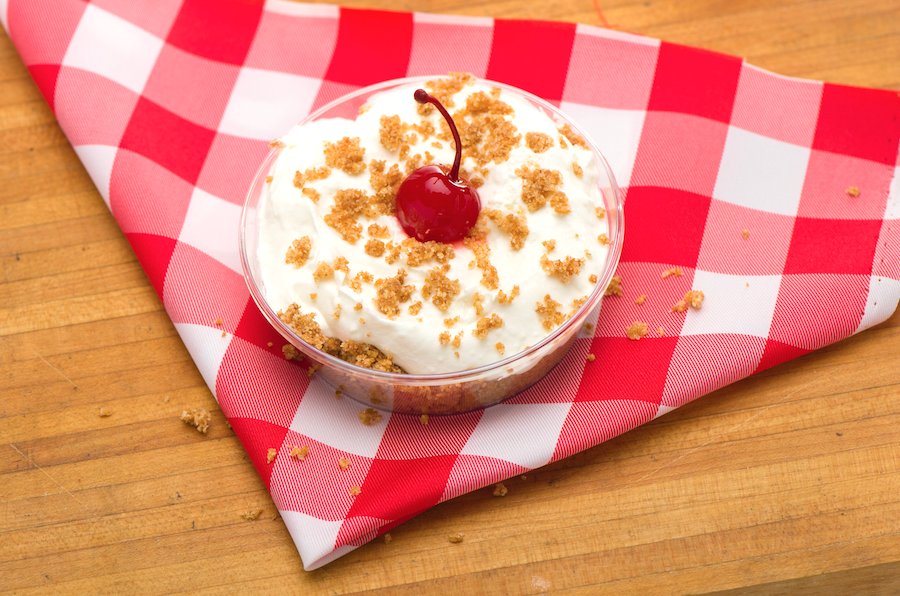 DontCookTonight's tweet photo. Chicken and cheesecake – does it get any better than this? https://t.co/UuLZ0Pn2aB