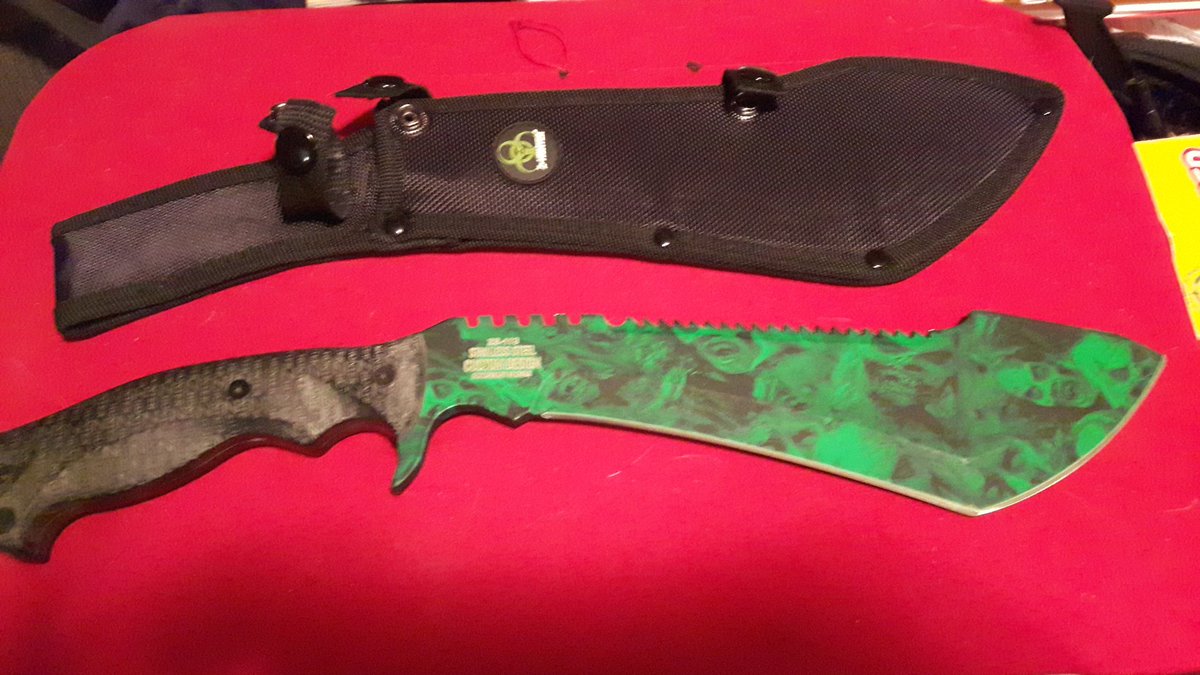 Countdown to #fanexpocanada  Just got a bunch of new shinies.  Zombie Kukri Machete.  Souls not included #fanexpo