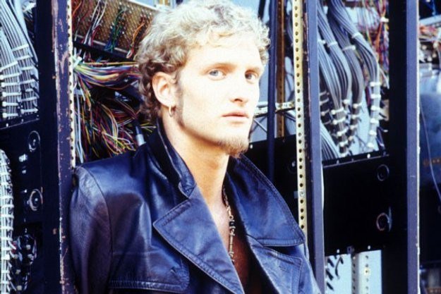 Happy Birthday to the late Layne Staley of 